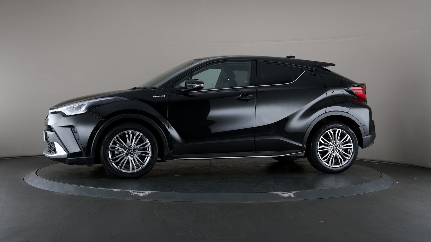 Used Toyota C-HR 2021 for sale - 76811795: Photo 32