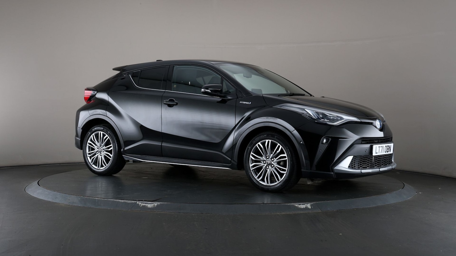 Used Toyota C-HR 2021 for sale - 76811795: Photo 48