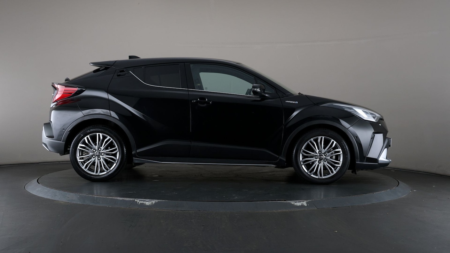 Used Toyota C-HR 2021 for sale - 76811795: Photo 53