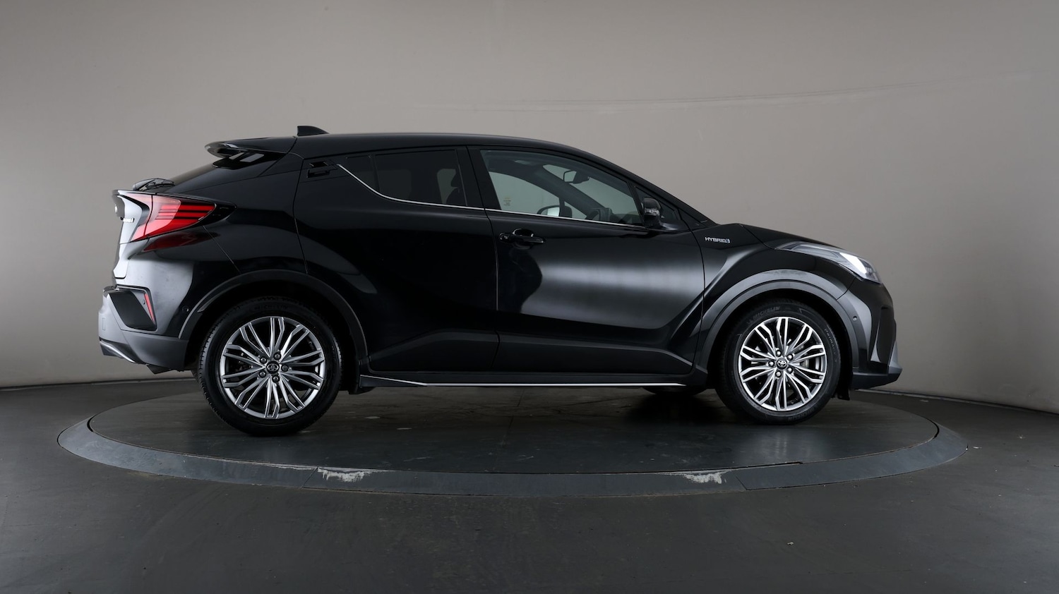 Used Toyota C-HR 2021 for sale - 76811795: Photo 55