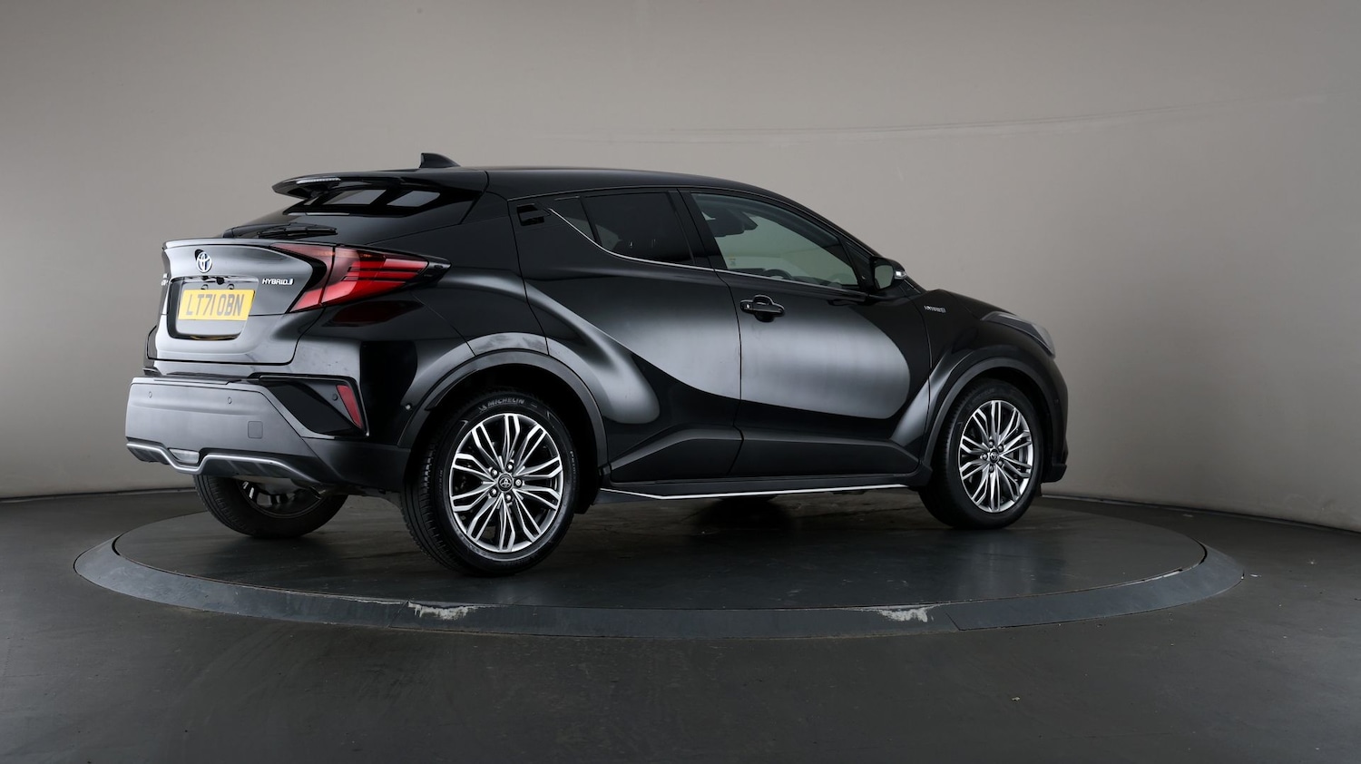 Used Toyota C-HR 2021 for sale - 76811795: Photo 58