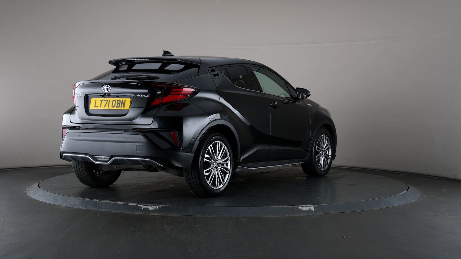 Used Toyota C-HR 2021 for sale - 76811795: Photo 60