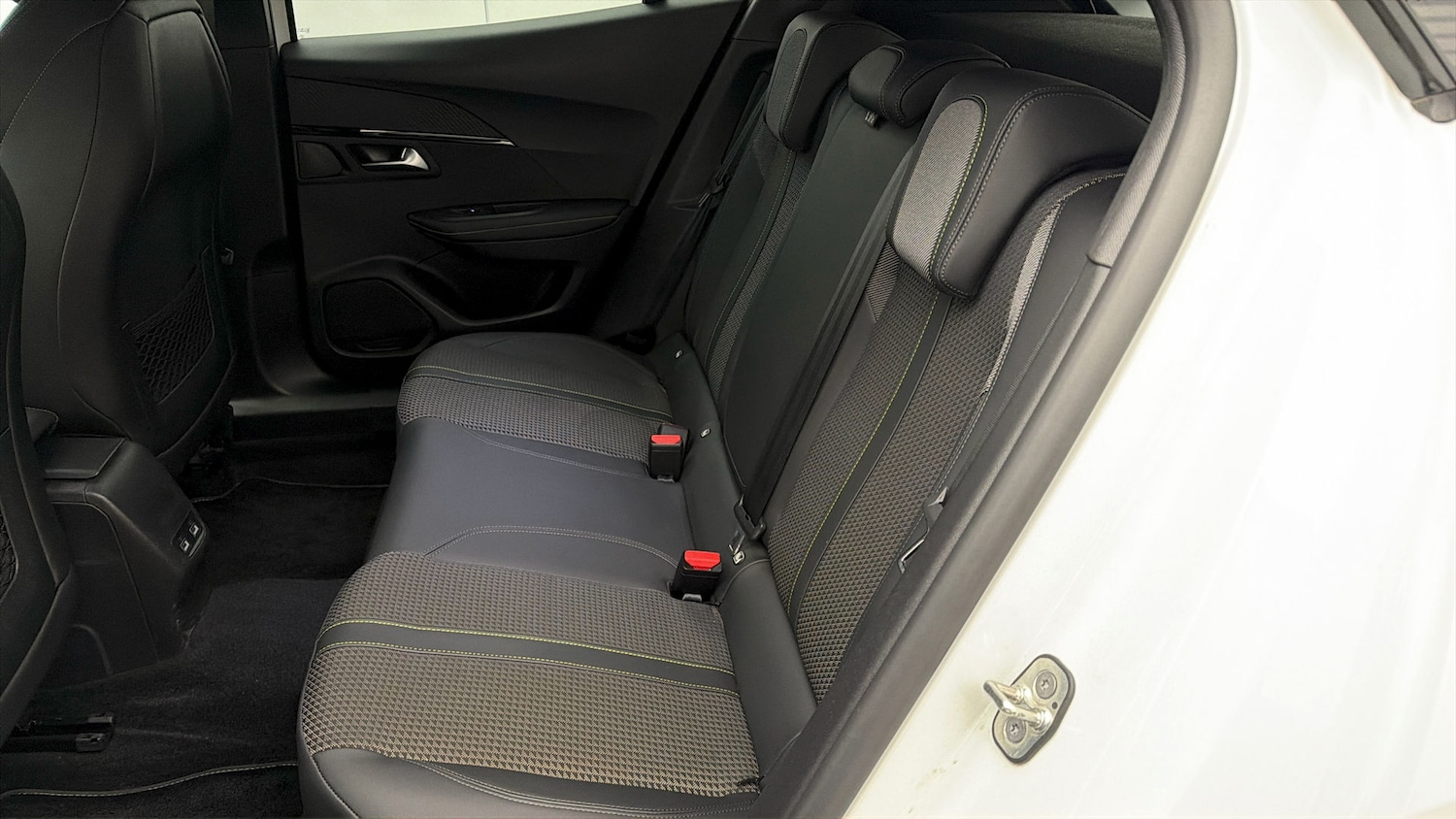 Used Peugeot E-2008 for sale - 78108086: Photo 15