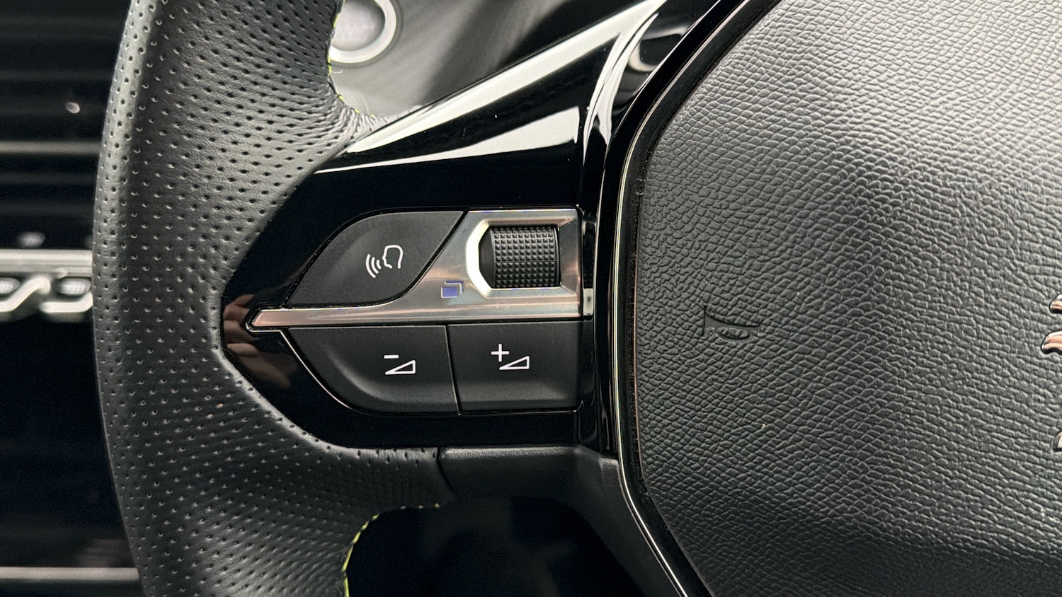 Used Peugeot E-2008 for sale - 78108086: Photo 22