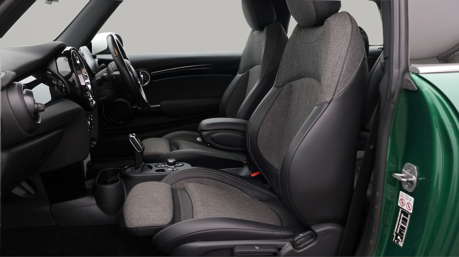 Used MINI Hatch 2023 for sale - 77742536: Photo 14