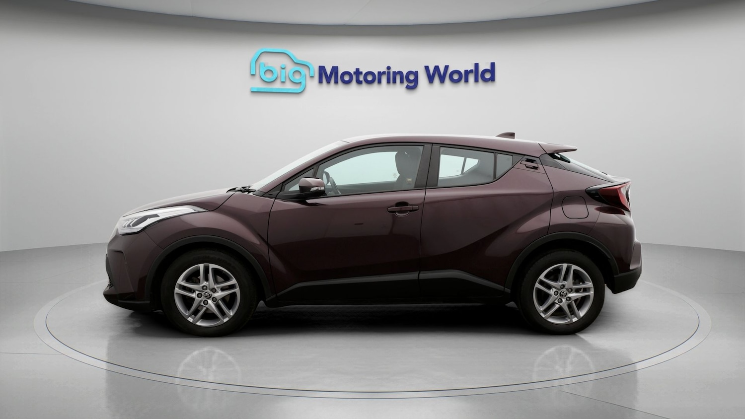 Used Toyota C-HR 2023 for sale - 77590500: Photo 4