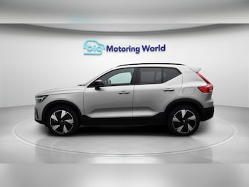 Used Volvo XC40 2023 for sale - 79457567: Photo