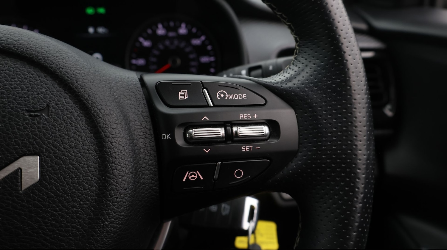 Used Kia Stonic 2023 for sale - 77669119: Photo 22