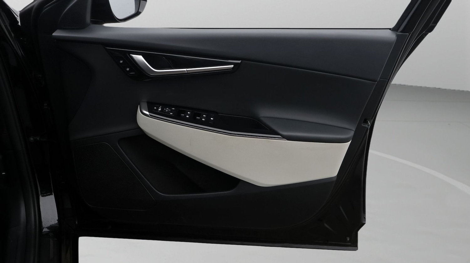 Used Kia EV6 2023 for sale - 77536378: Photo 15