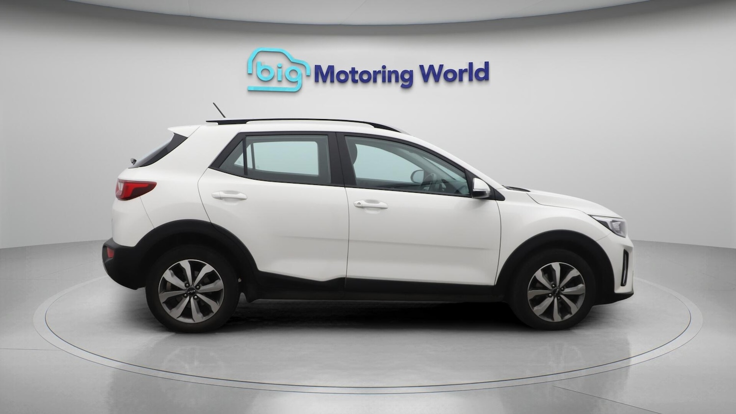 Used Kia Stonic 2023 for sale - 76371459: Photo 9