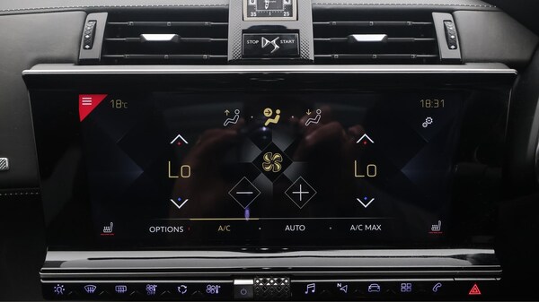 Used DS Automobiles DS 7 Crossback 2019 for sale - 76294870: Photo 13