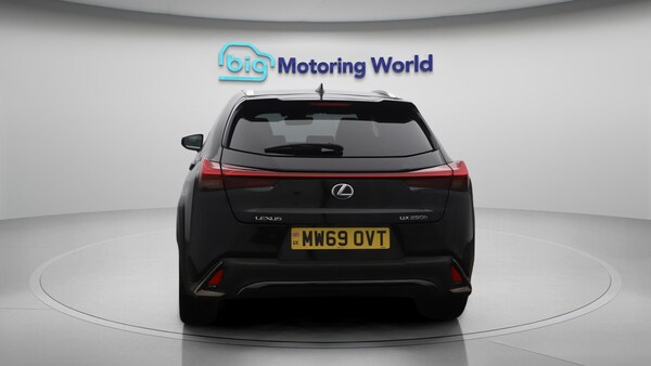 Used Lexus UX 2020 for sale - 76251464: Photo 7