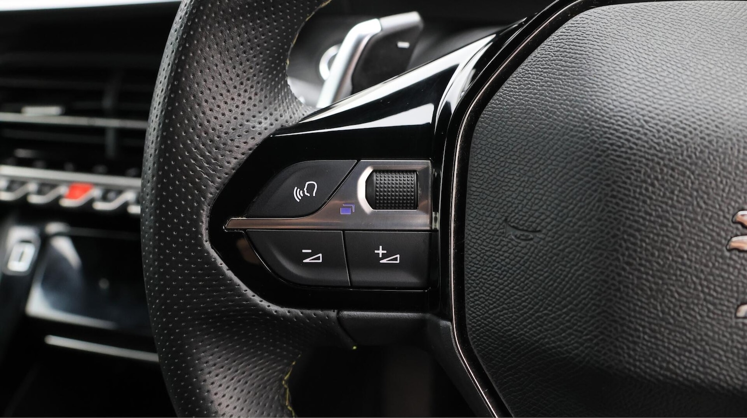 Used Peugeot 208 2023 for sale - 76499412: Photo 26