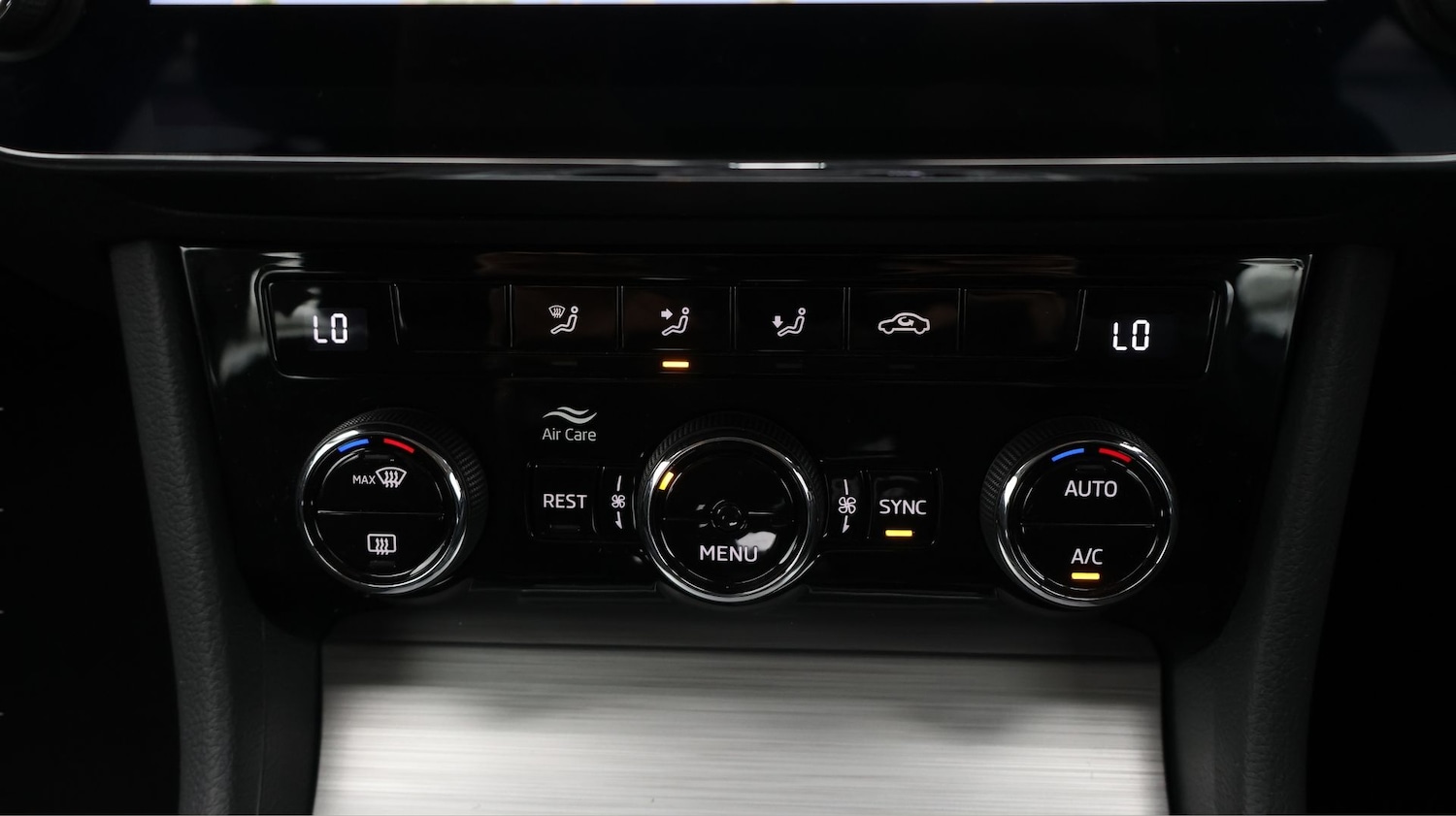 Used Skoda Superb 2023 for sale - 77822448: Photo 12