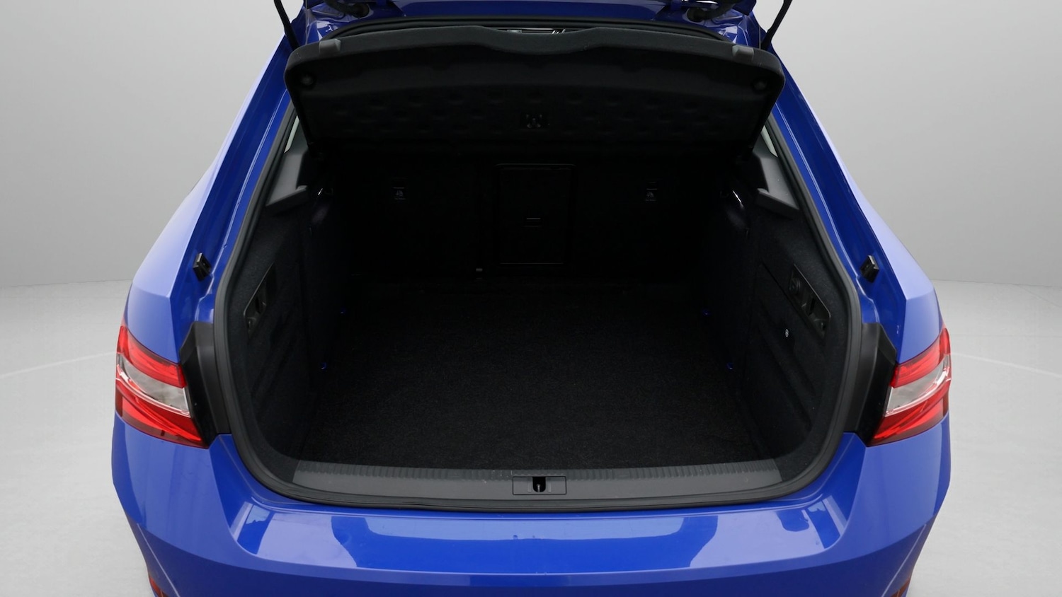 Used Skoda Superb 2023 for sale - 77822448: Photo 17