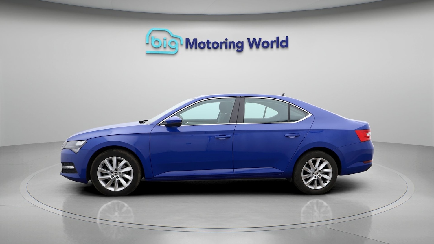 Used Skoda Superb 2023 for sale - 77822448: Photo 4