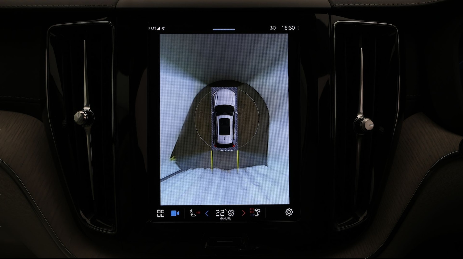 Used Volvo XC60 2022 for sale - 77541768: Photo 25