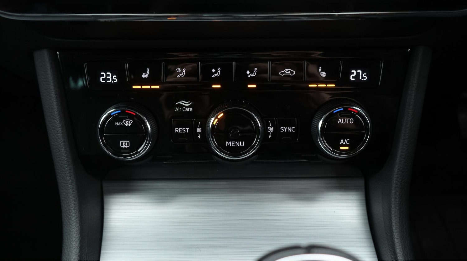 Used Skoda Superb 2022 for sale - 76499309: Photo 13