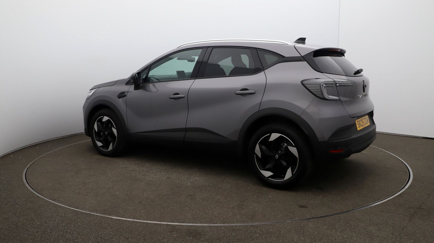 Used Renault Captur for sale - 76810617: Photo 28