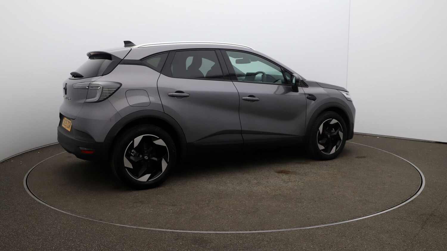 Used Renault Captur for sale - 76810617: Photo 44