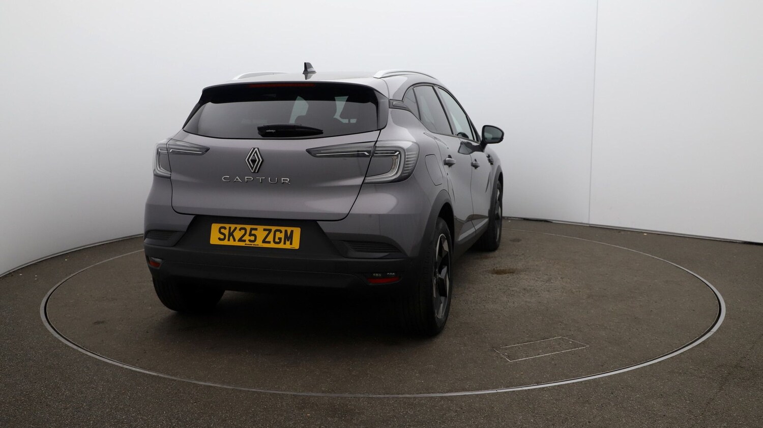 Used Renault Captur for sale - 76810617: Photo 48