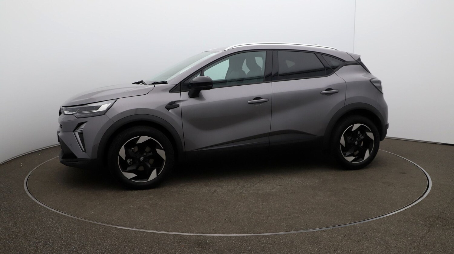 Used Renault Captur for sale - 76810617: Photo 52