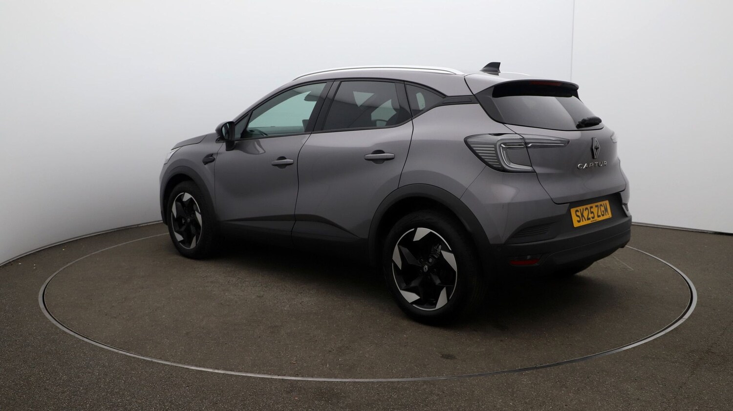 Used Renault Captur for sale - 76810617: Photo 61