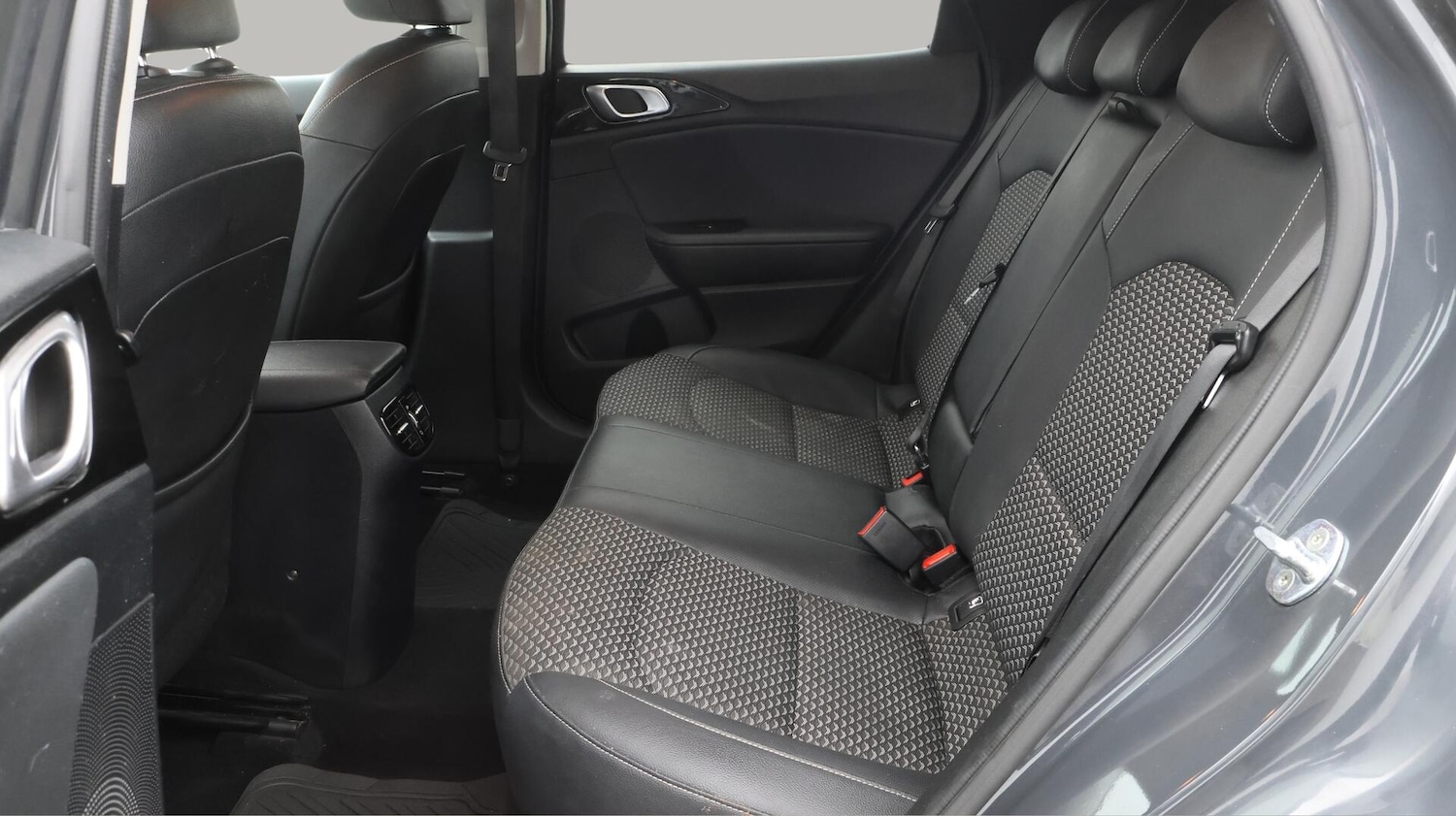 Used Kia XCeed 2022 for sale - 76200765: Photo 17