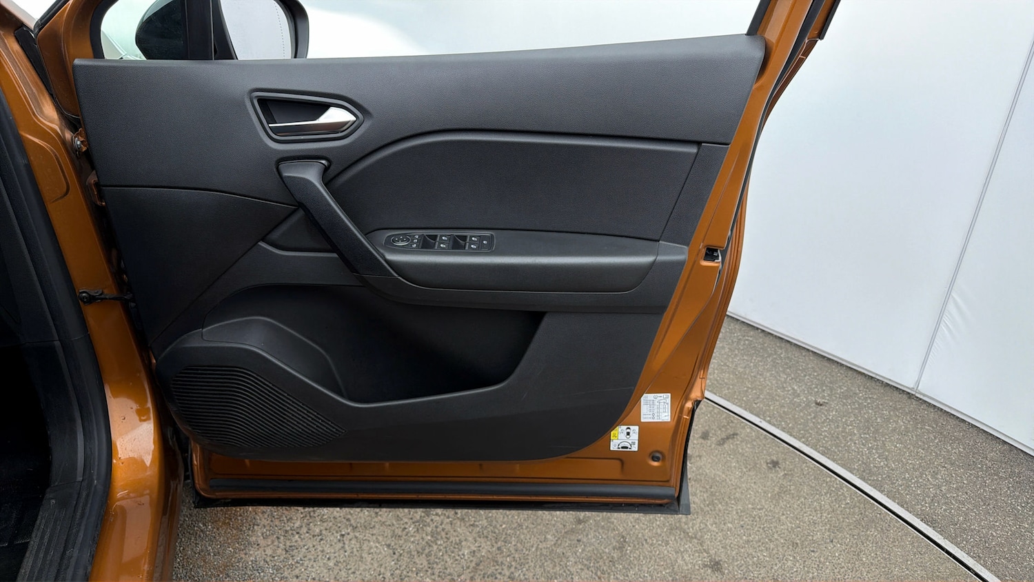 Used Renault Captur 2021 for sale - 77931877: Photo 14