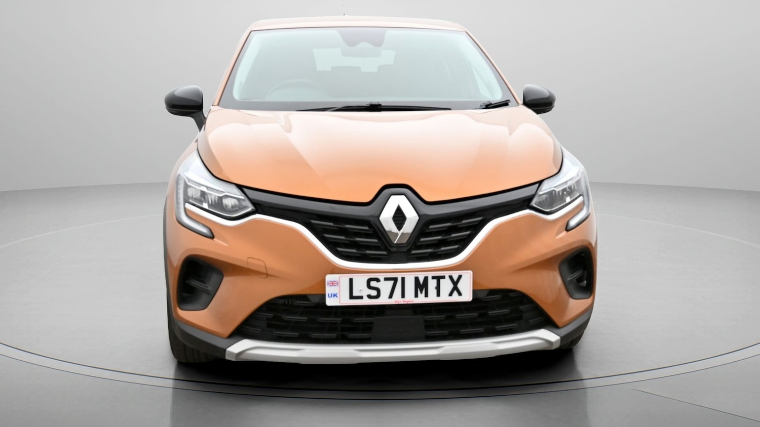 Used Renault Captur 2021 for sale - 77931877: Photo 2