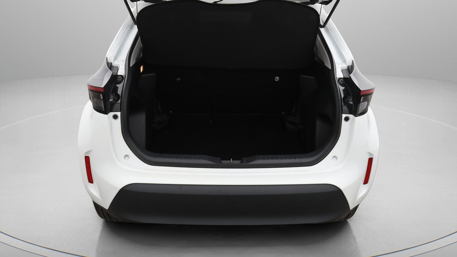 Used Toyota Yaris Cross 2023 for sale - 75906287: Photo 18