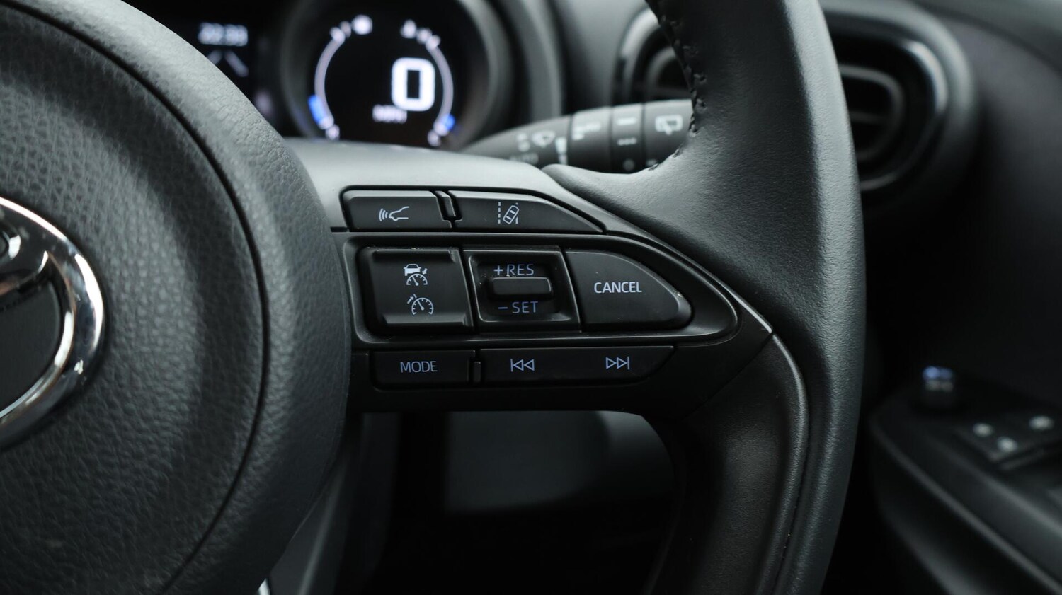 Used Toyota Yaris Cross 2023 for sale - 75906287: Photo 24