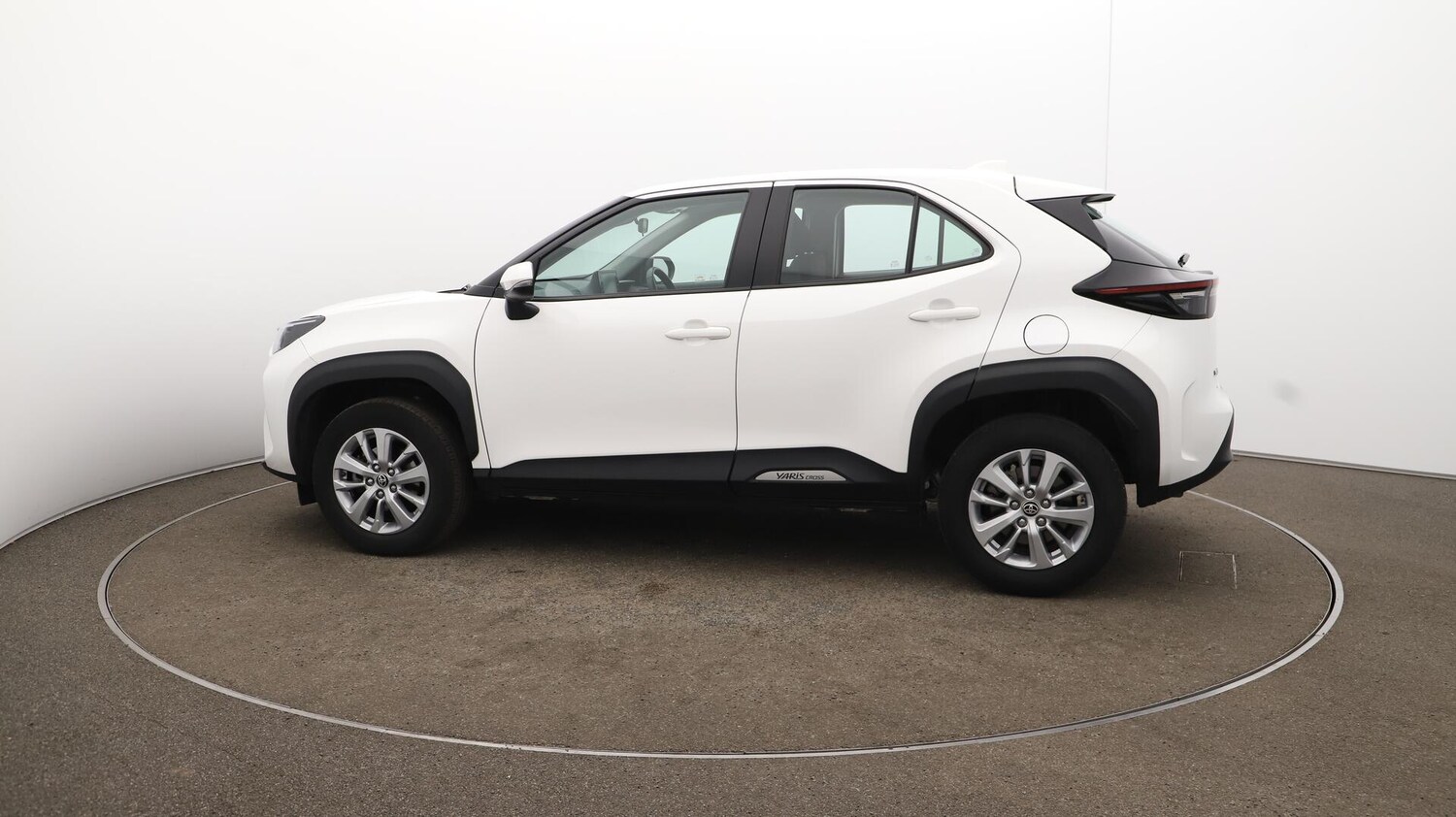 Used Toyota Yaris Cross 2023 for sale - 75906287: Photo 58