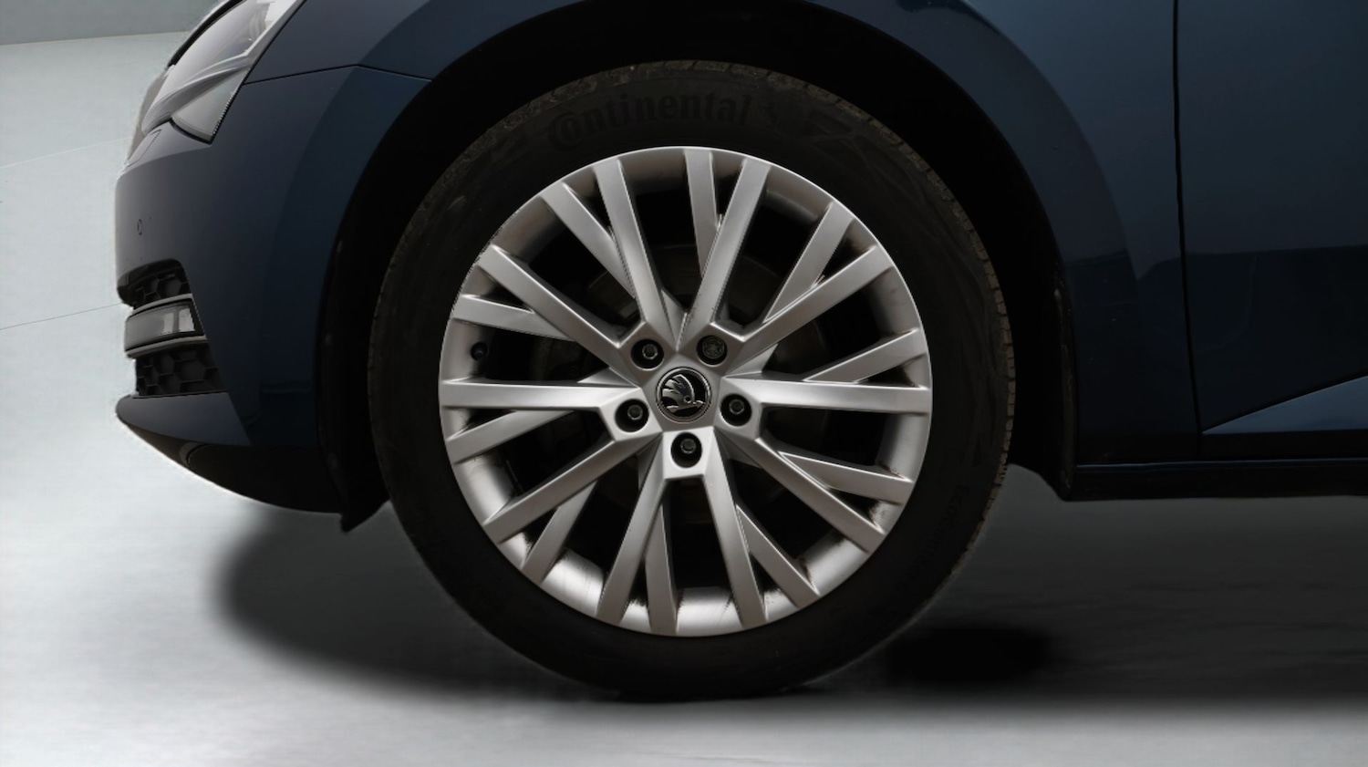 Used Skoda Superb 2023 for sale - 77233888: Photo 18