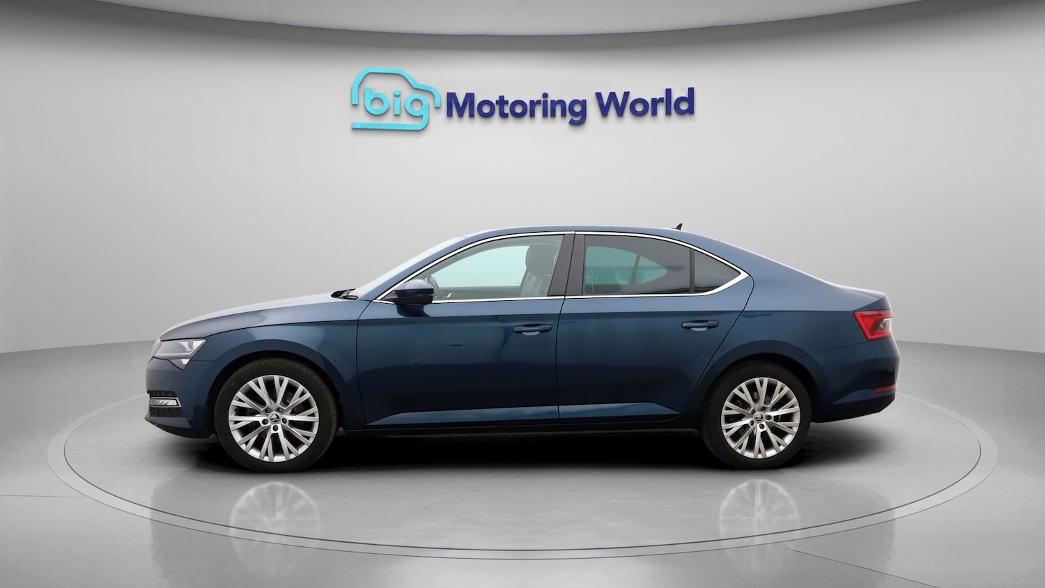 Used Skoda Superb 2023 for sale - 77233888: Photo 4