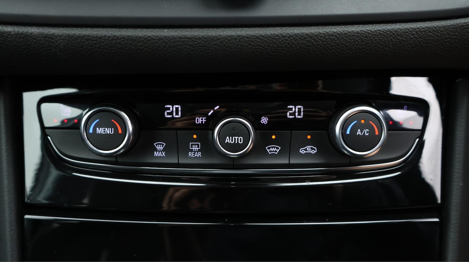 Used Vauxhall Grandland 2023 for sale - 76026697: Photo 13