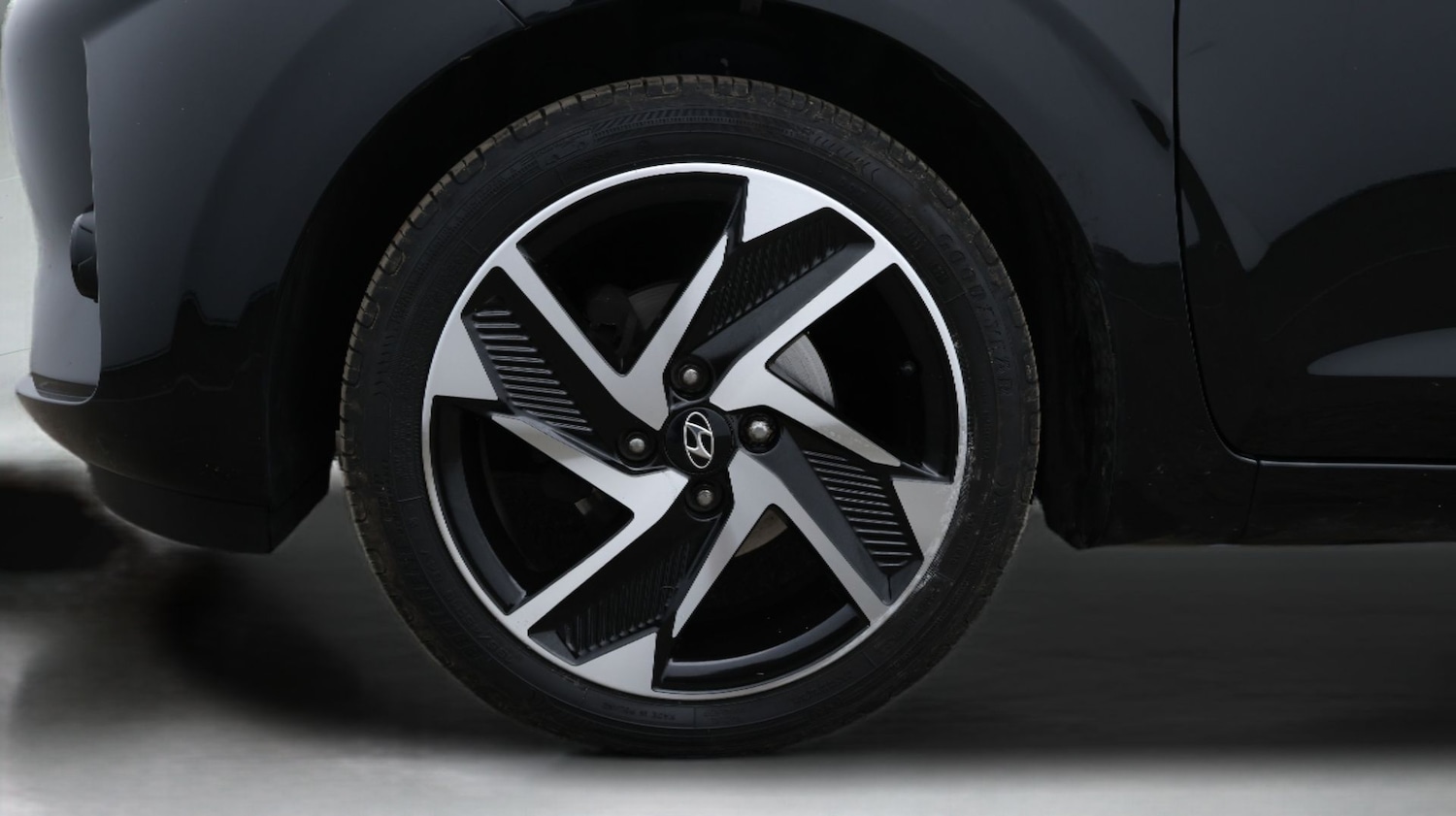 Used Hyundai i10 2023 for sale - 77589937: Photo 18