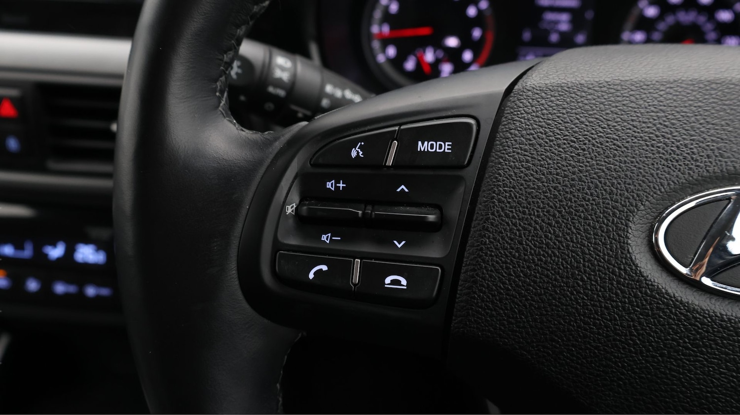 Used Hyundai i10 2023 for sale - 77589937: Photo 20