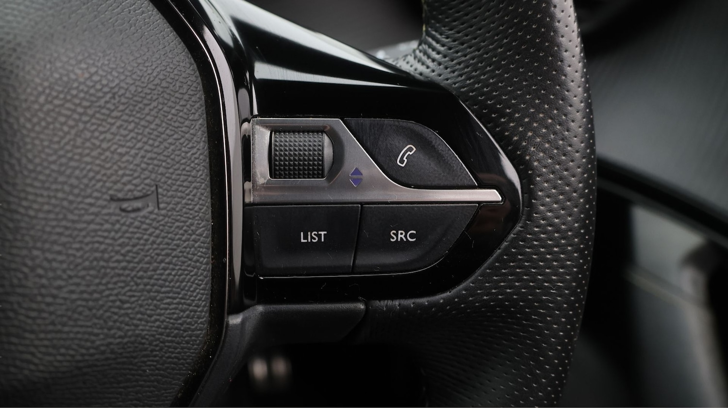 Used Peugeot 2008 2022 for sale - 77669122: Photo 22