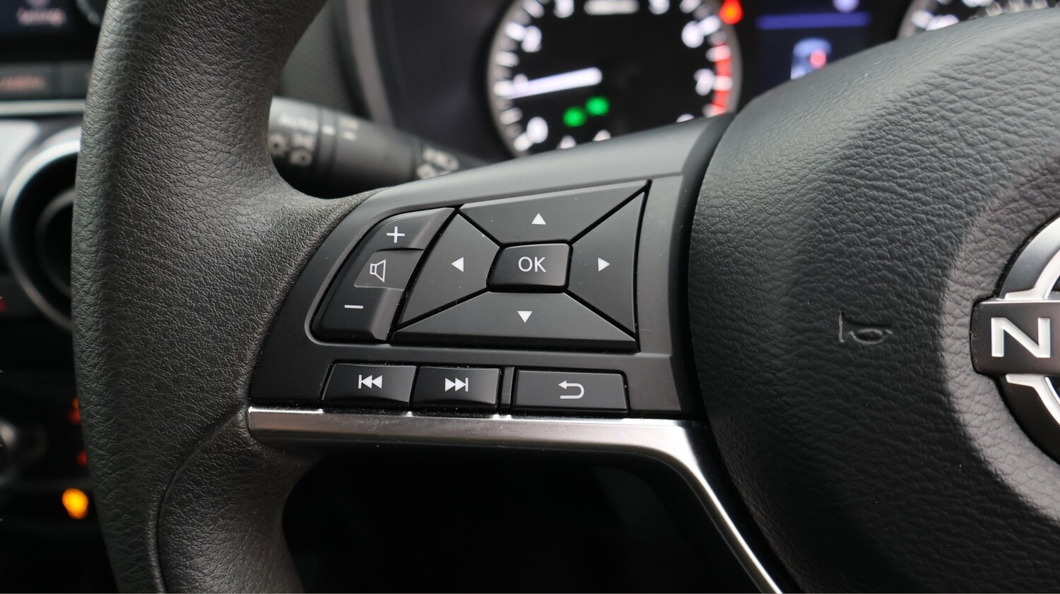 Used Nissan Juke 2023 for sale - 77830251: Photo 22