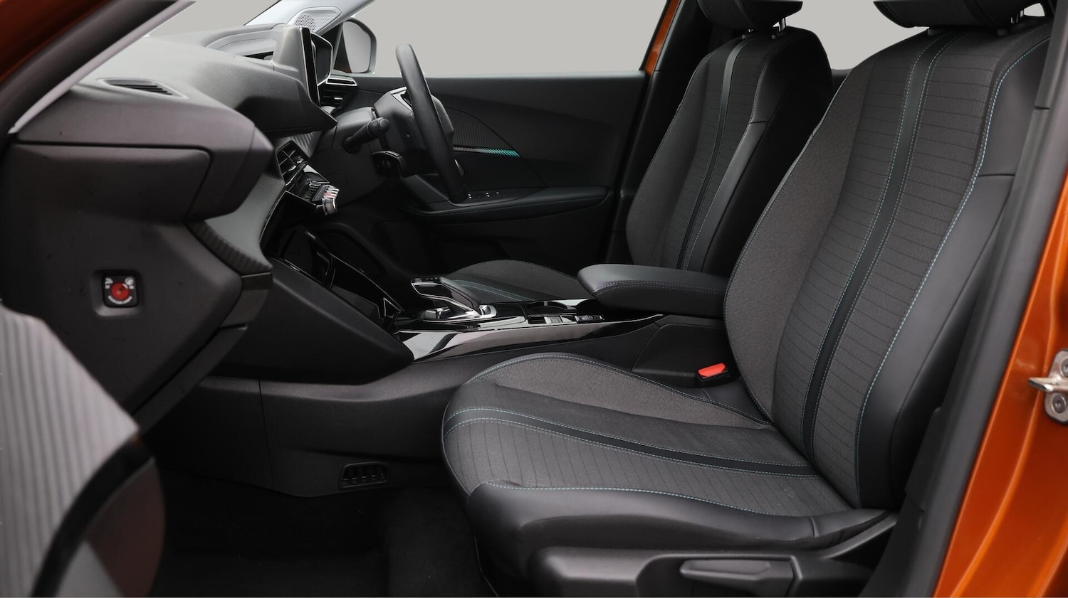 Used Peugeot E-2008 2021 for sale - 76584916: Photo 15