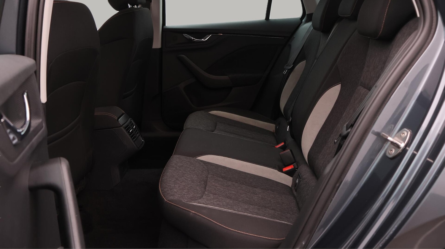 Used Skoda Kamiq 2021 for sale - 76607926: Photo 17