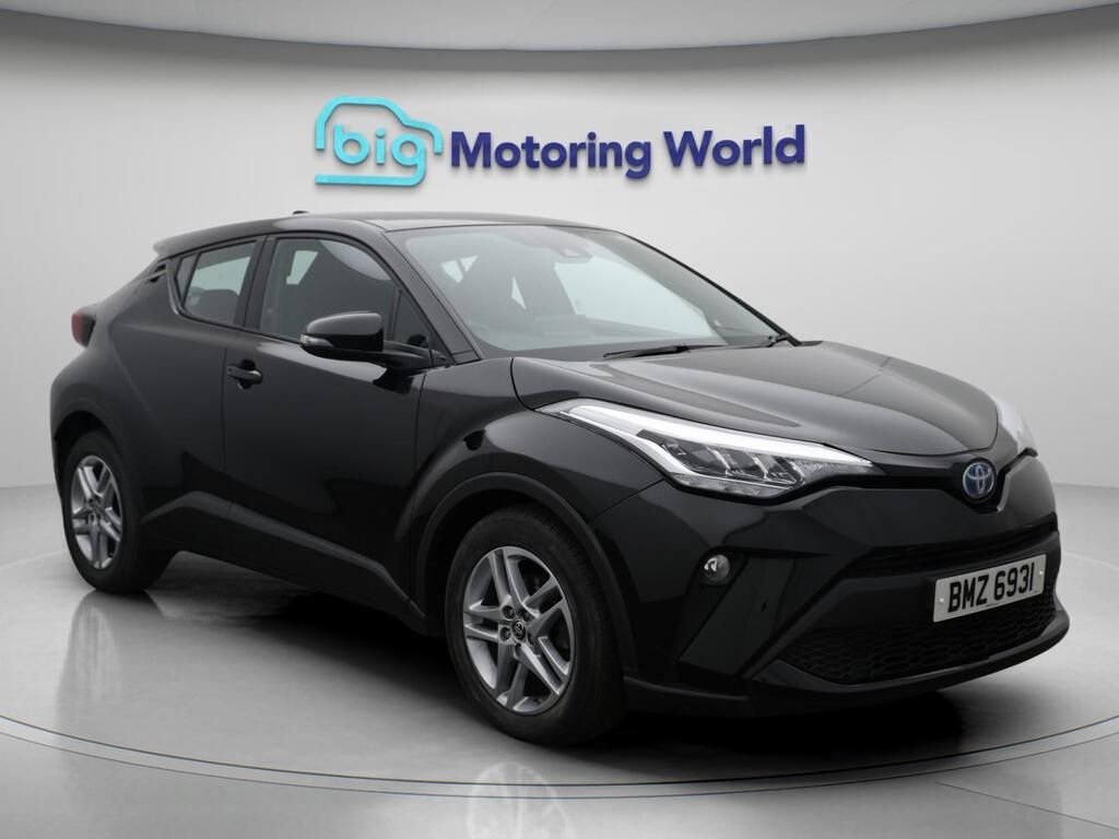 Used Toyota C-HR 2023 for sale - 76809520: Photo 2