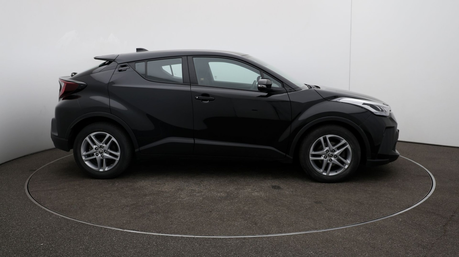 Used Toyota C-HR 2023 for sale - 76809520: Photo 39