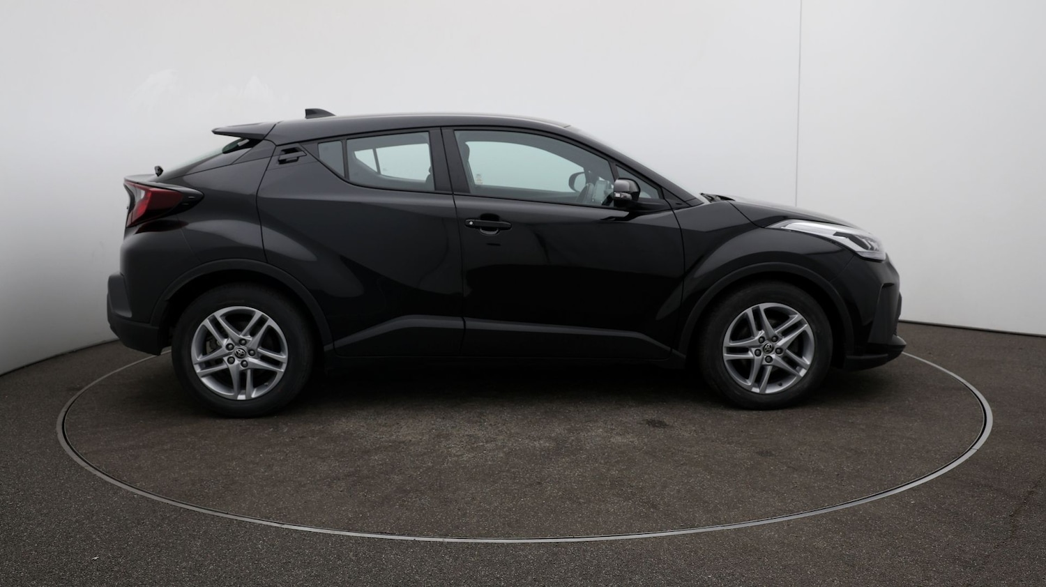 Used Toyota C-HR 2023 for sale - 76809520: Photo 40