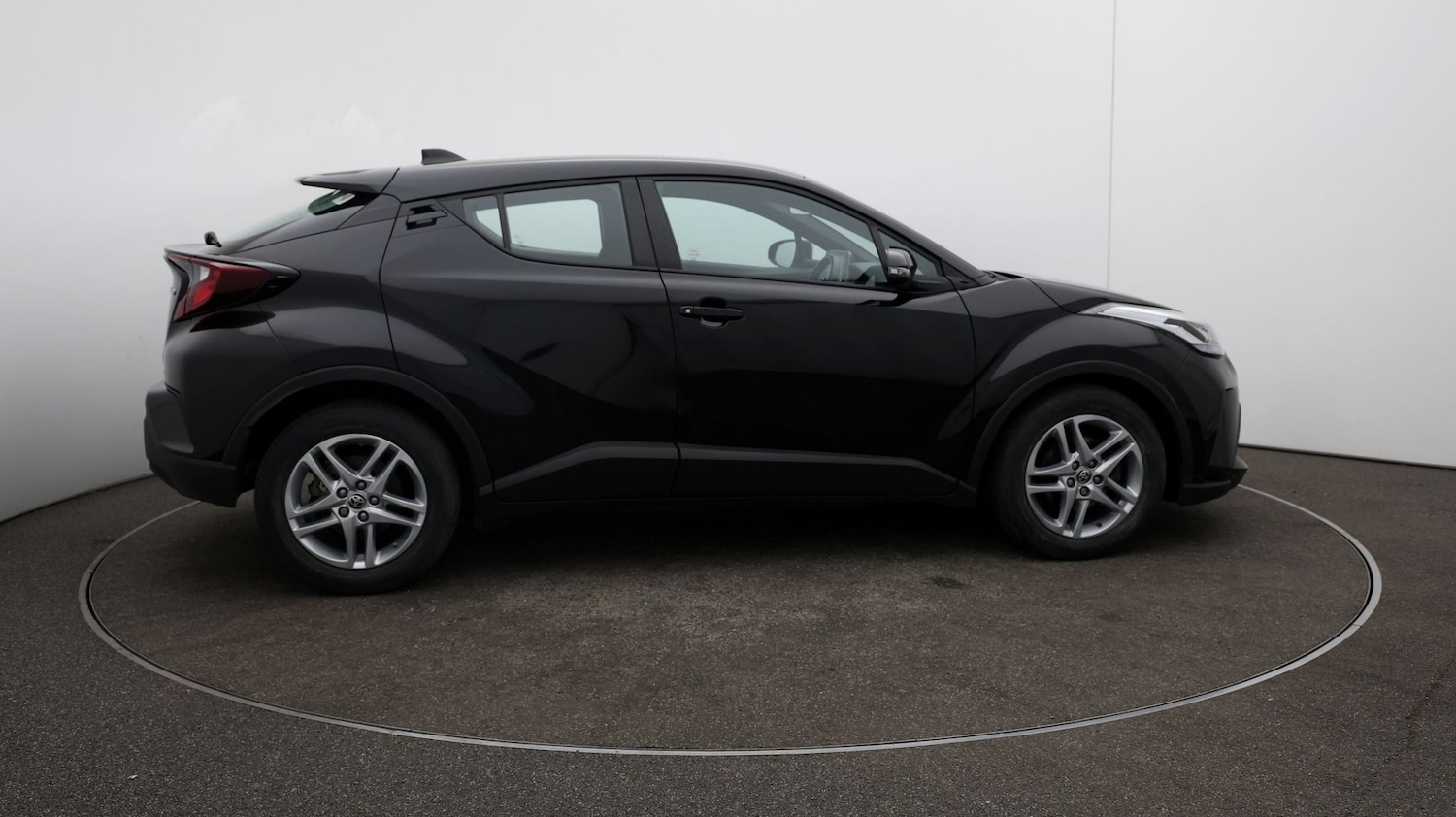 Used Toyota C-HR 2023 for sale - 76809520: Photo 41