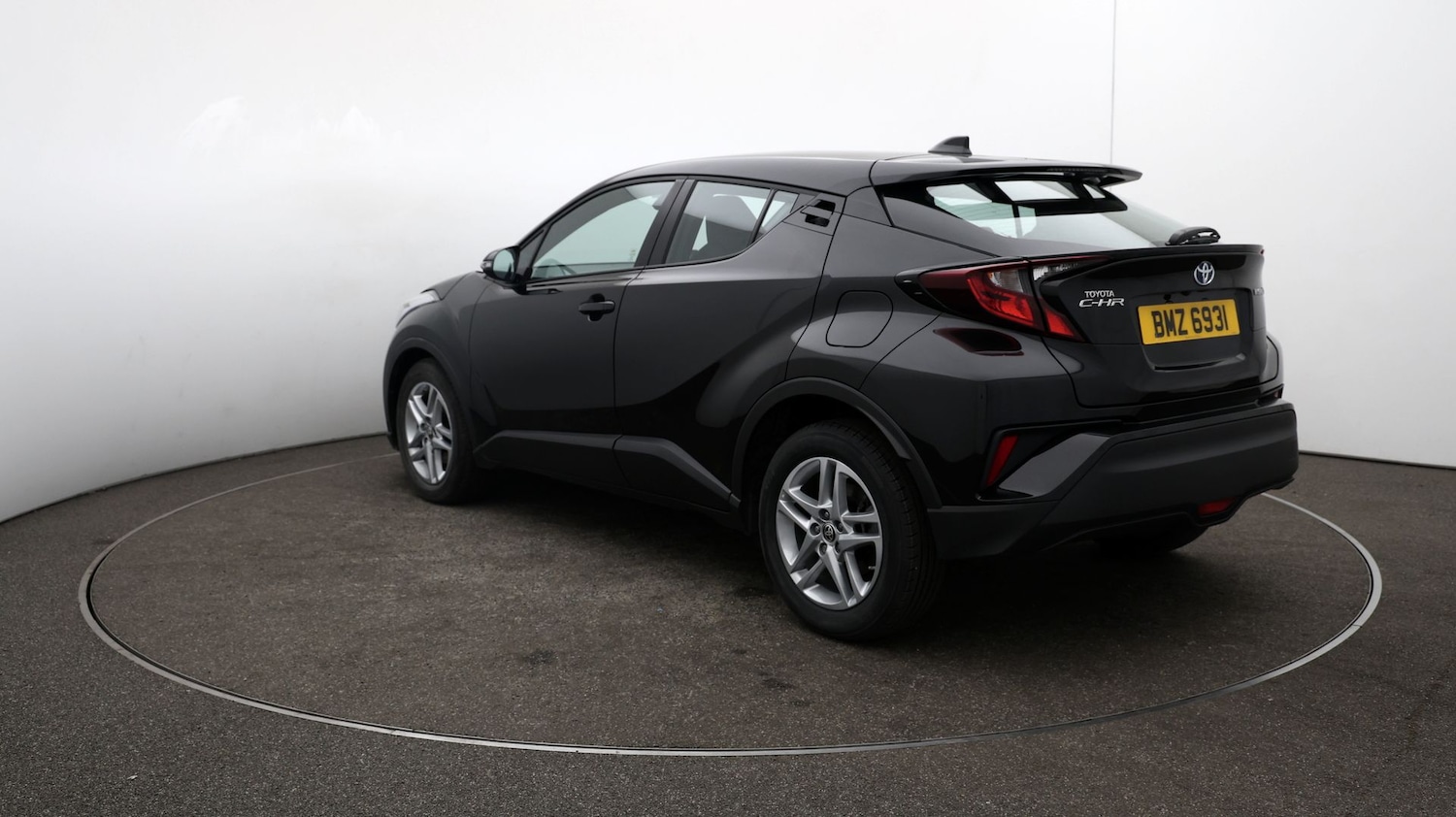 Used Toyota C-HR 2023 for sale - 76809520: Photo 53