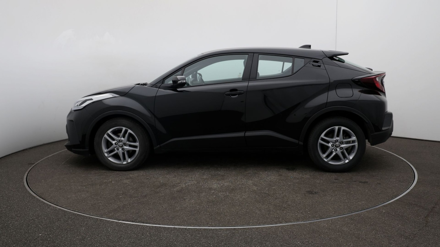 Used Toyota C-HR 2023 for sale - 76809520: Photo 55