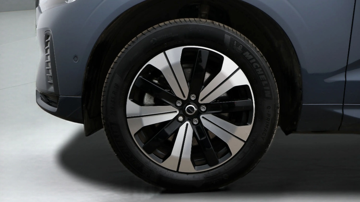 Used Volvo XC60 2023 for sale - 77983848: Photo 18