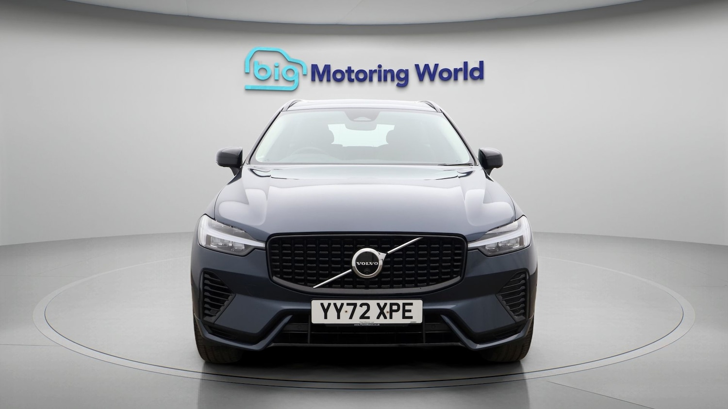 Used Volvo XC60 2023 for sale - 77983848: Photo 2